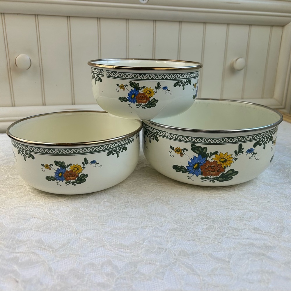 Vintage Villeroy Boch Alt Amsterdam Enameled Metal Nesting Mixing Bowls Set Of 3